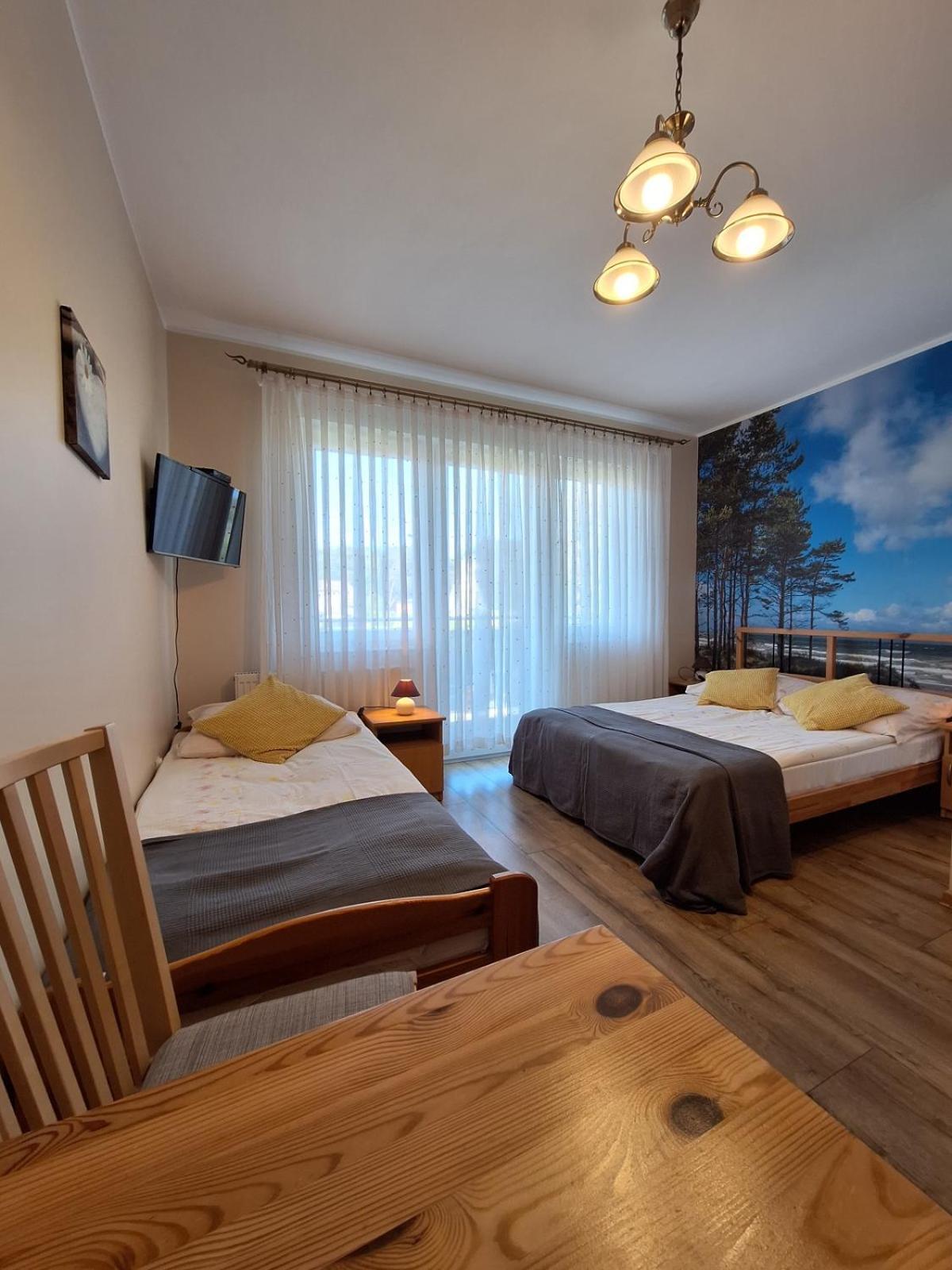 Helios Hotel Debki Exterior photo