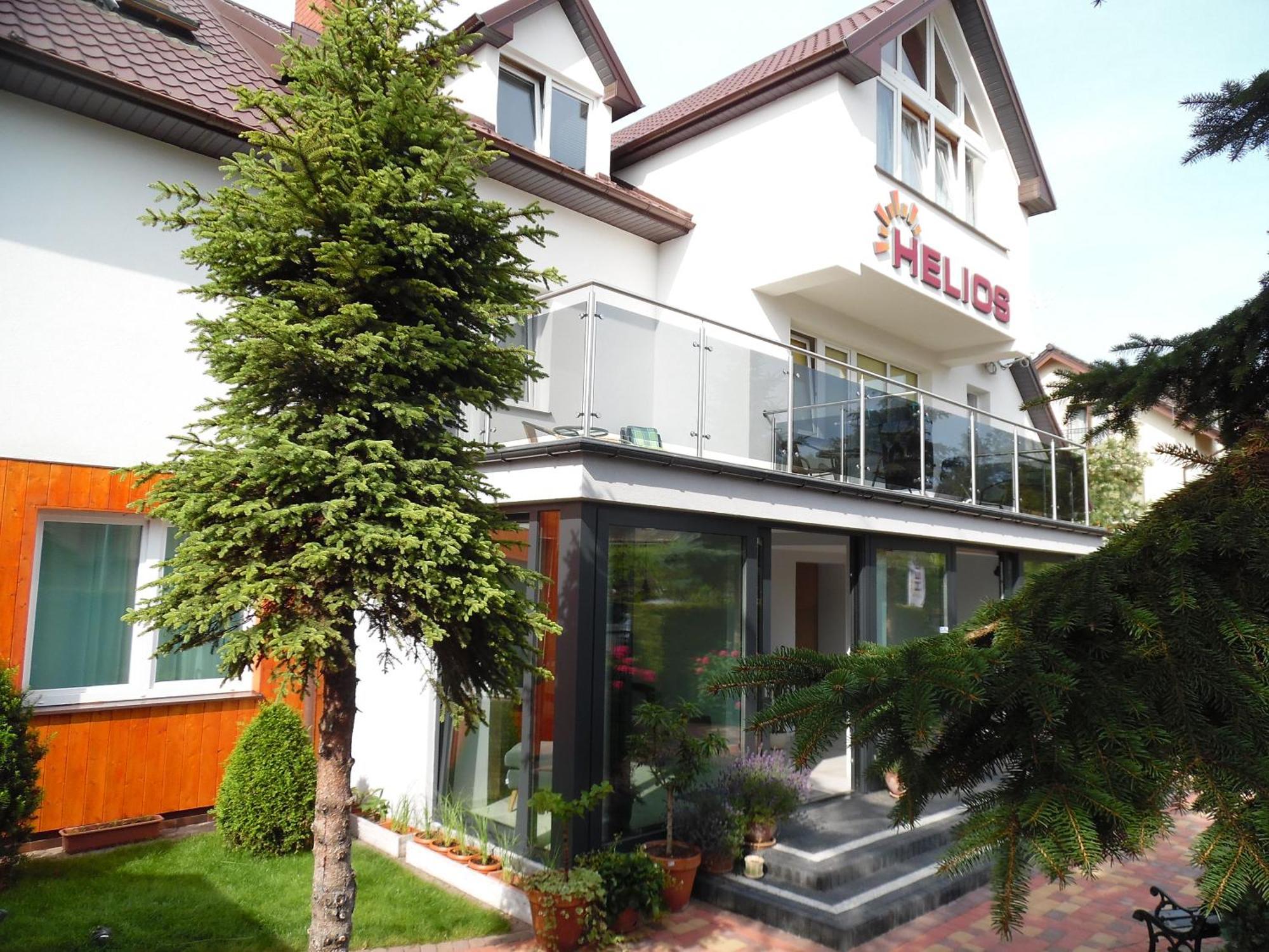 Helios Hotel Debki Exterior photo